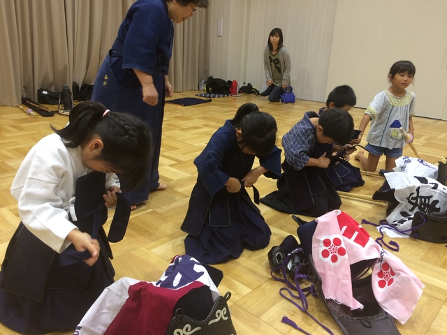 F858C953 5AA6 4411 A367 0A2F9D0E2E45